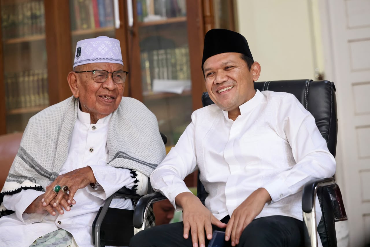 Wagub Aceh Fadhlullah Sambangi Dua Dayah di Pidie Jaya dan Bireuen, Bahas Peran Pesantren Cetak Generasi Berakhlak