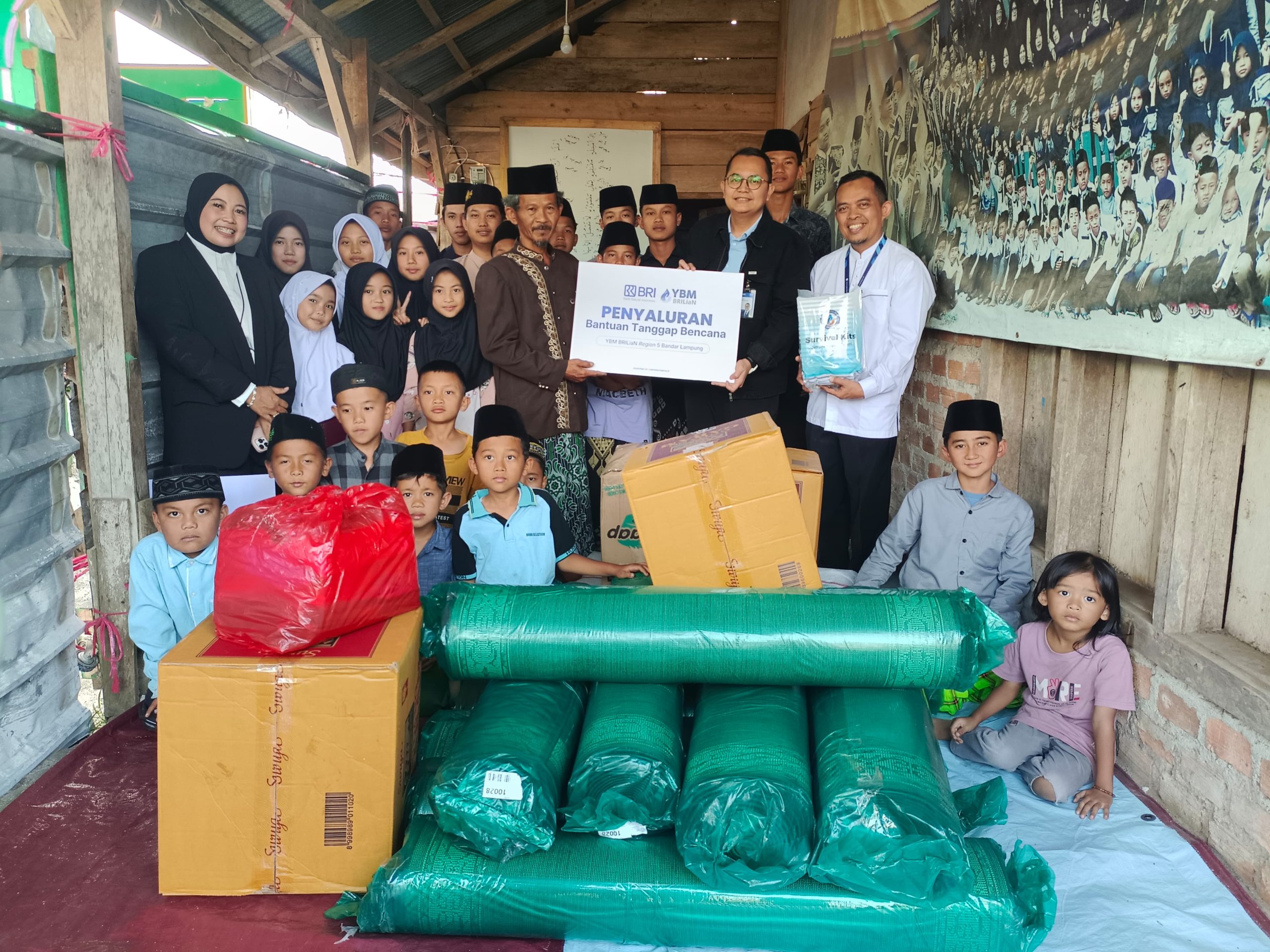 YBM BRILiaN Salurkan Bantuan Tanggap Darurat ke Ponpes Sunan Bonang Lampung Barat Pasca Kebakaran