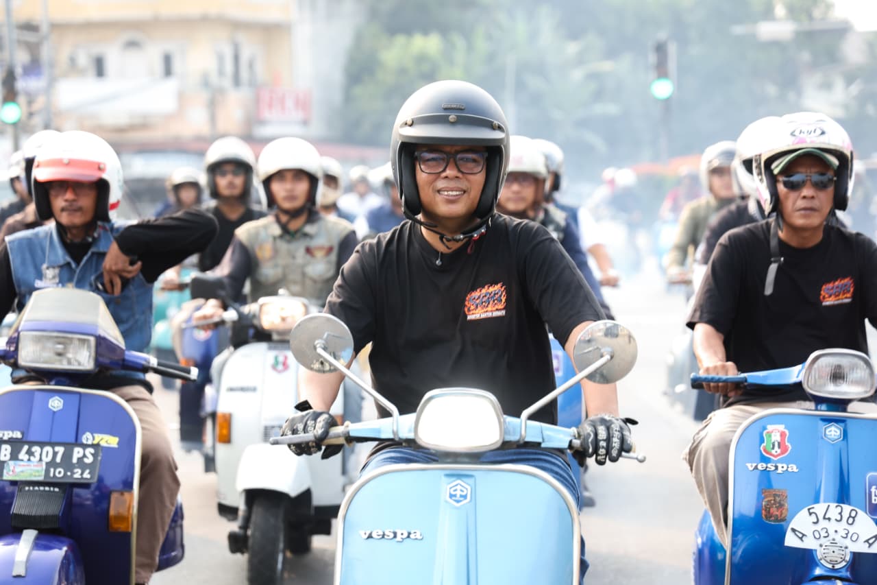 Gubernur Banten Andra Soni Touring Vespa Bersama Ratusan Scooteris SBB di Serang, Ajak Komunitas Jaga Persatuan dan Promosi Wisata Daerah