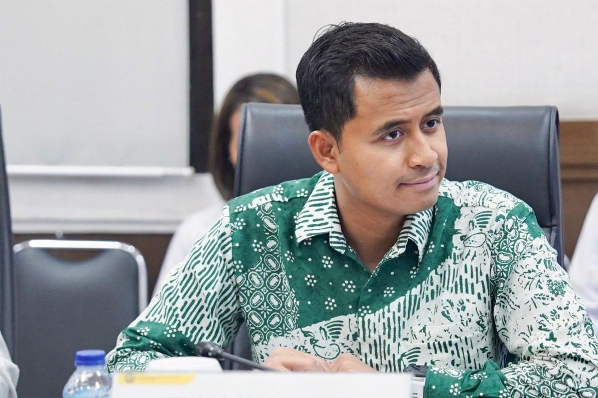 Transisi Energi Hijau di Maluku: Tenaga Ahli Menteri ESDM Dorong Dedieselisasi PLTD di Pulau Terpencil