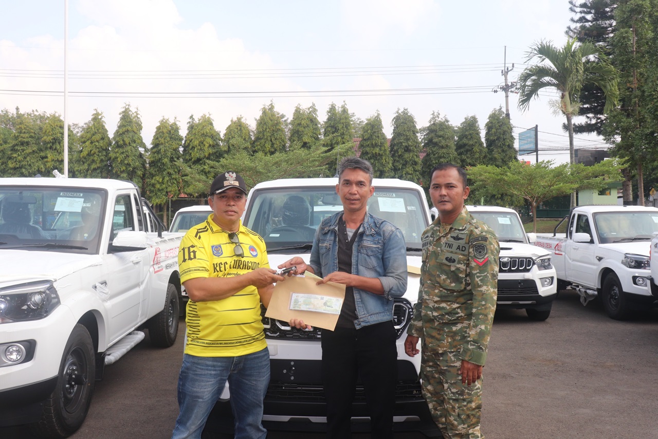 Kodim 0615 Kuningan Salurkan 50 Mobil Pickup untuk Koperasi Desa Merah Putih, Baru 49 Unit Tersalurkan