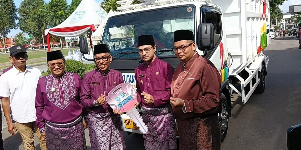 Penutupan 62 TPS Liar di Jambi, Pemkot Ganti dengan Layanan Angkut Sampah Digital dari Rumah ke Rumah