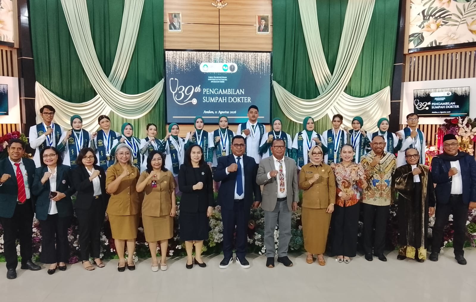 15 Dokter Baru Unpatti Diambil Sumpah di Ambon, Wagub Maluku Tekankan Pengabdian hingga ke Wilayah Terpencil