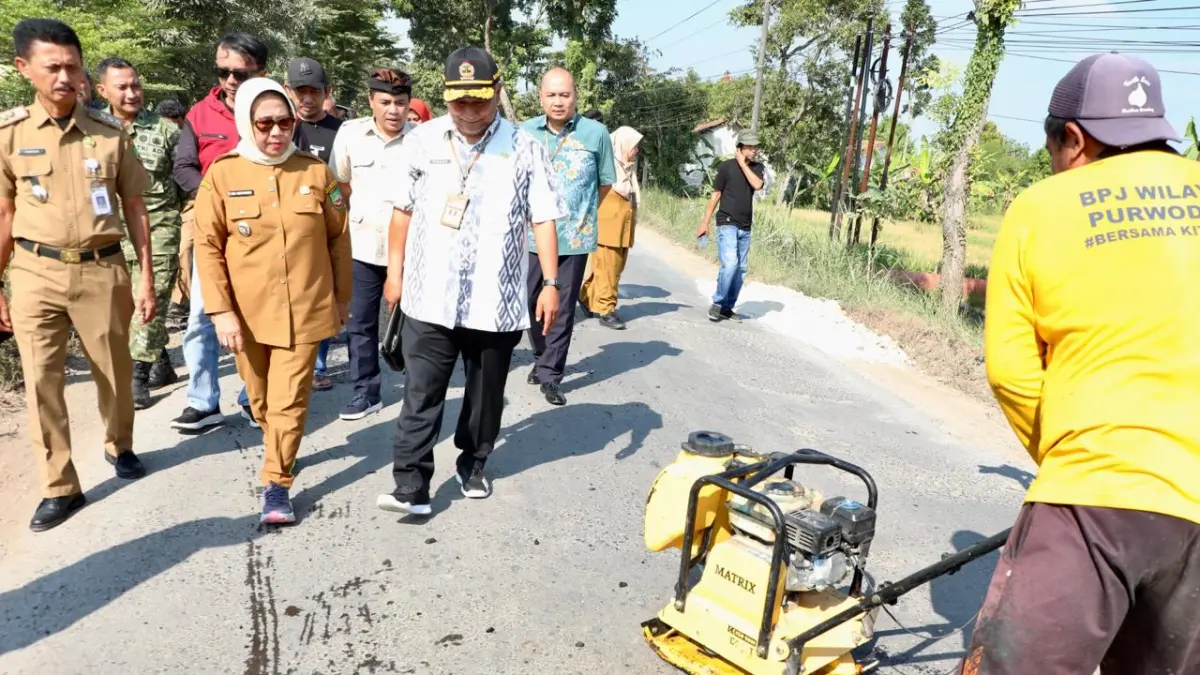 Pemprov Jateng Pastikan Jalan Randublatung-Cepu 2,6 Km Diperbaiki dengan Konstruksi Beton, Target Rampung Tahun Ini