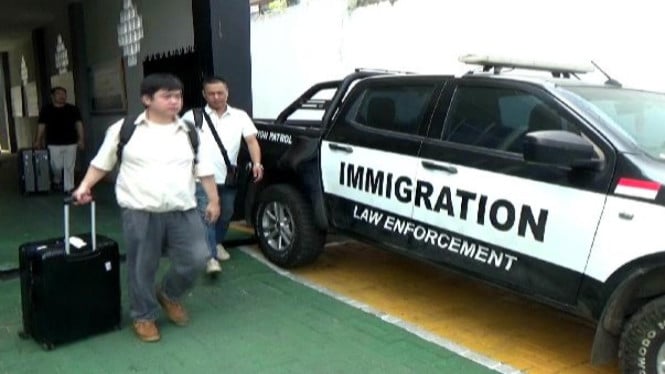 Imigrasi Bandar Lampung Deportasi 3 WNA China, Terbukti Beri Bimbingan di Perusahaan Pakai Visa Kunjungan