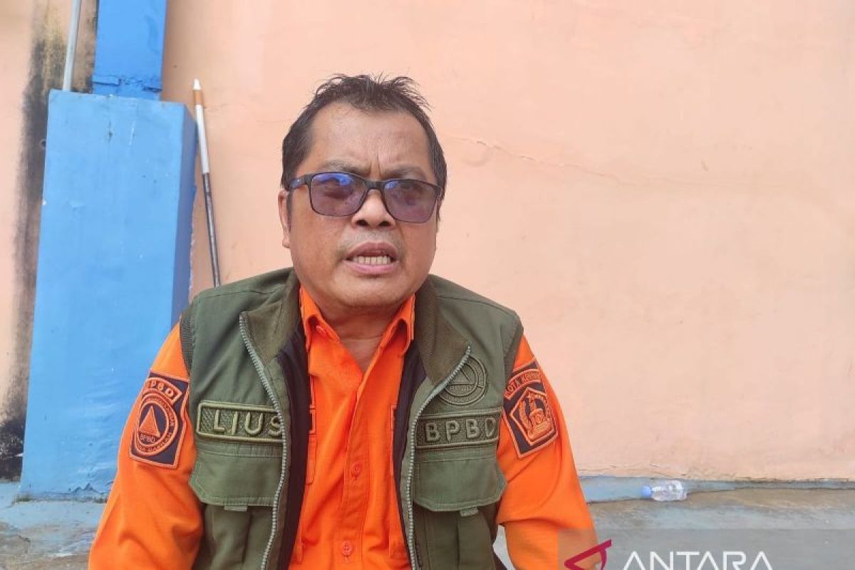 BPBD Kendari Salurkan 187.300 Liter Air Bersih ke 568 Keluarga di 9 Kelurahan Selama Kemarau