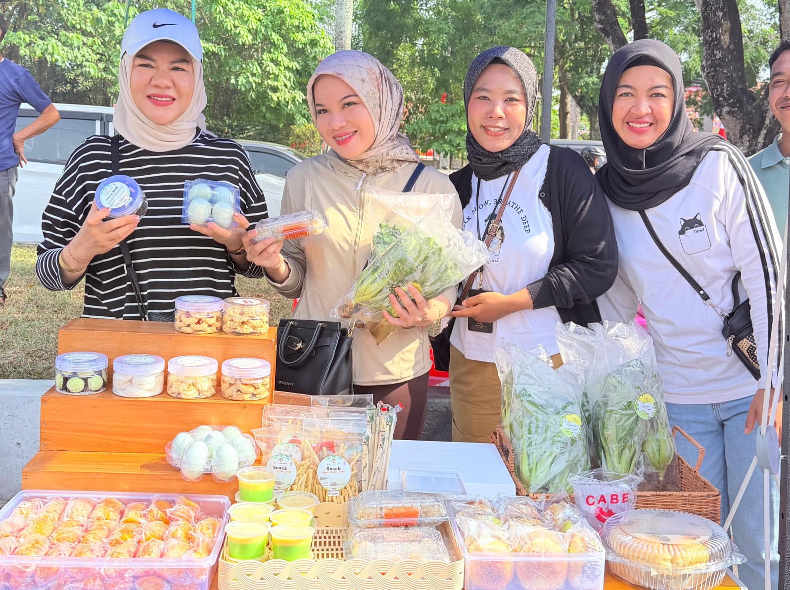 Warga Binaan Lapas Perempuan Palangka Raya Jajakan Kerajinan hingga Sayuran di CFD, Ini Kata Kalapas