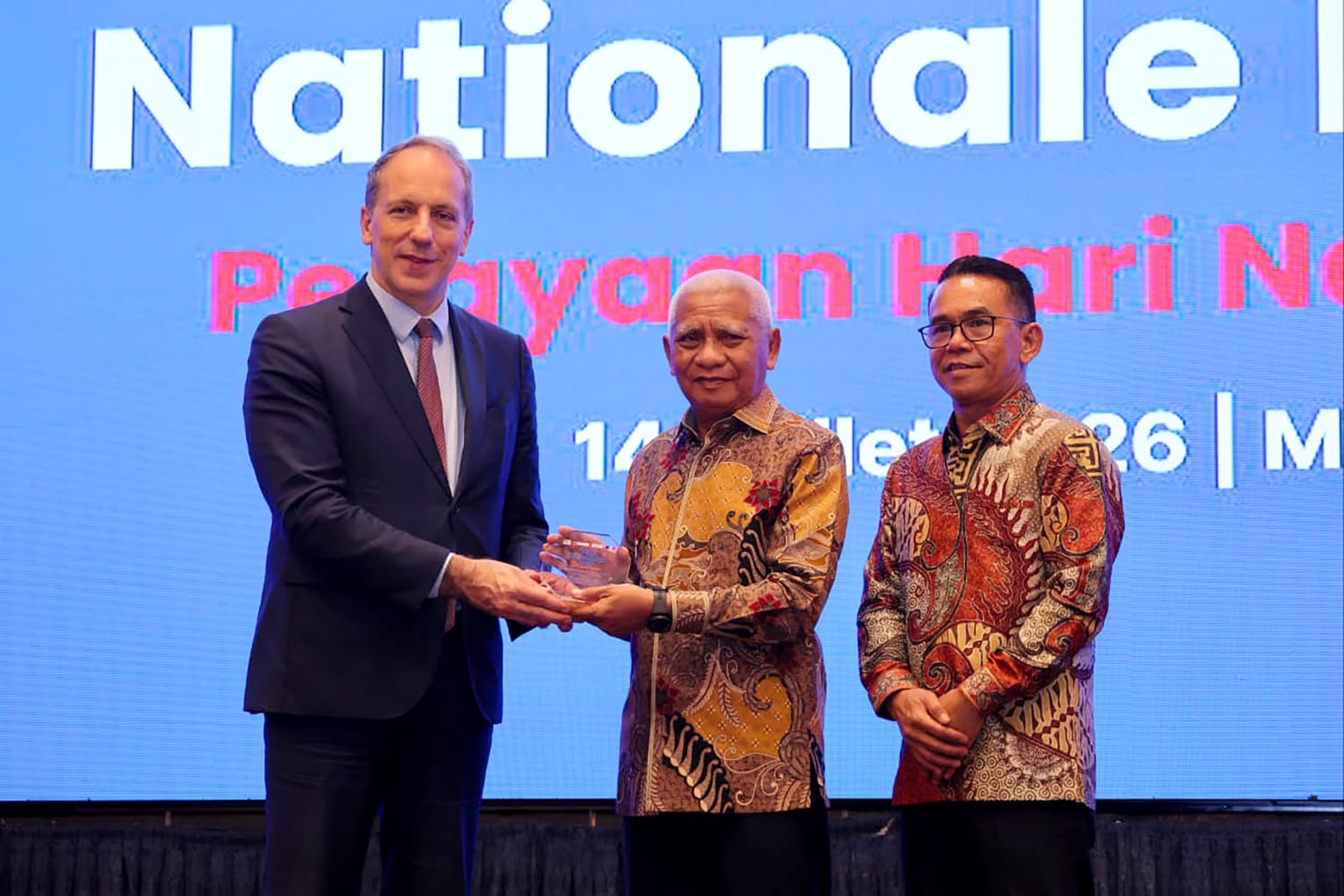 Wagub Sumut Surya Ajak Prancis Perkuat Kerja Sama Investasi hingga Energi Terbarukan di Medan