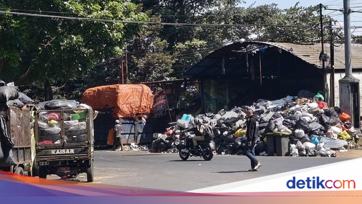 113 Ton Sampah Menumpuk di Bandung Raya, Gubernur Jabar Dedi Mulyadi Turun Tangan Targetkan Selesai 3 Hari