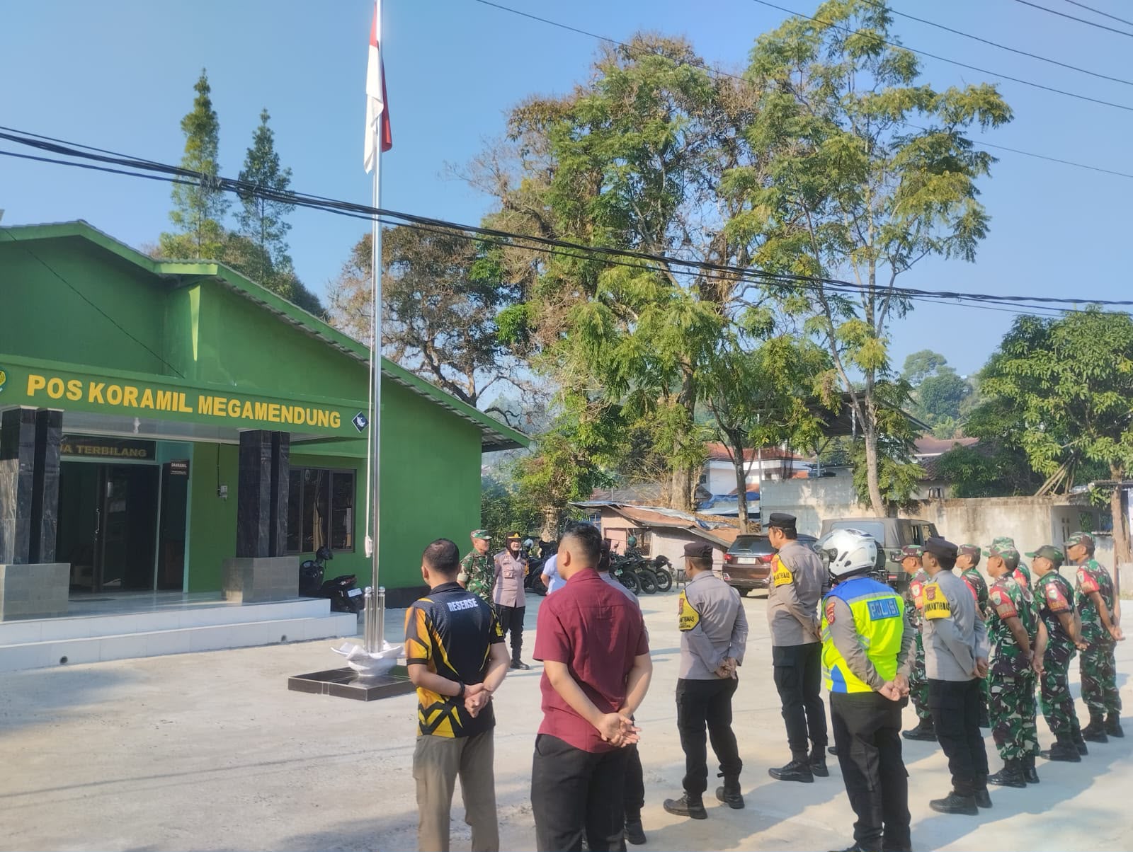 Polsek dan Koramil Megamendung Gelar Apel Gabungan hingga Ngariung, Perkuat Sinergi Jaga Kondusivitas Bogor
