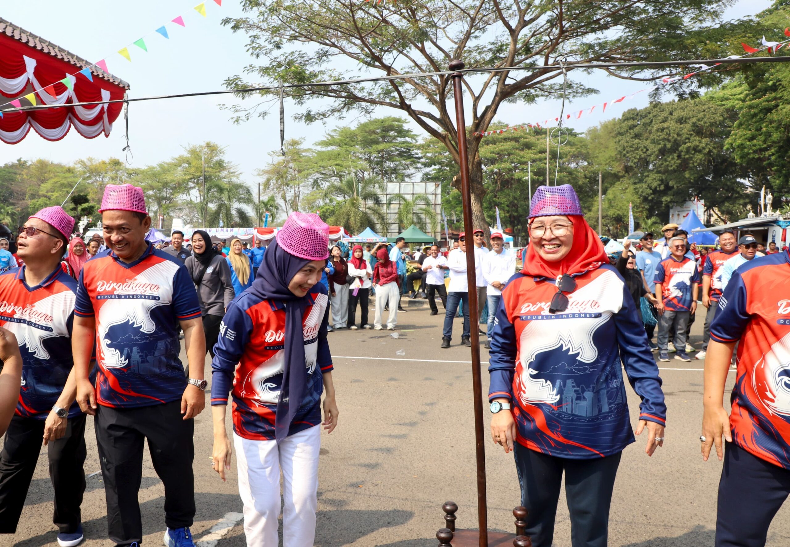Bupati Serang Ratu Zakiyah Ikut Lomba HUT ke-81 RI Bersama Kepala OPD, Sekaligus Perkuat Kekompakan ASN