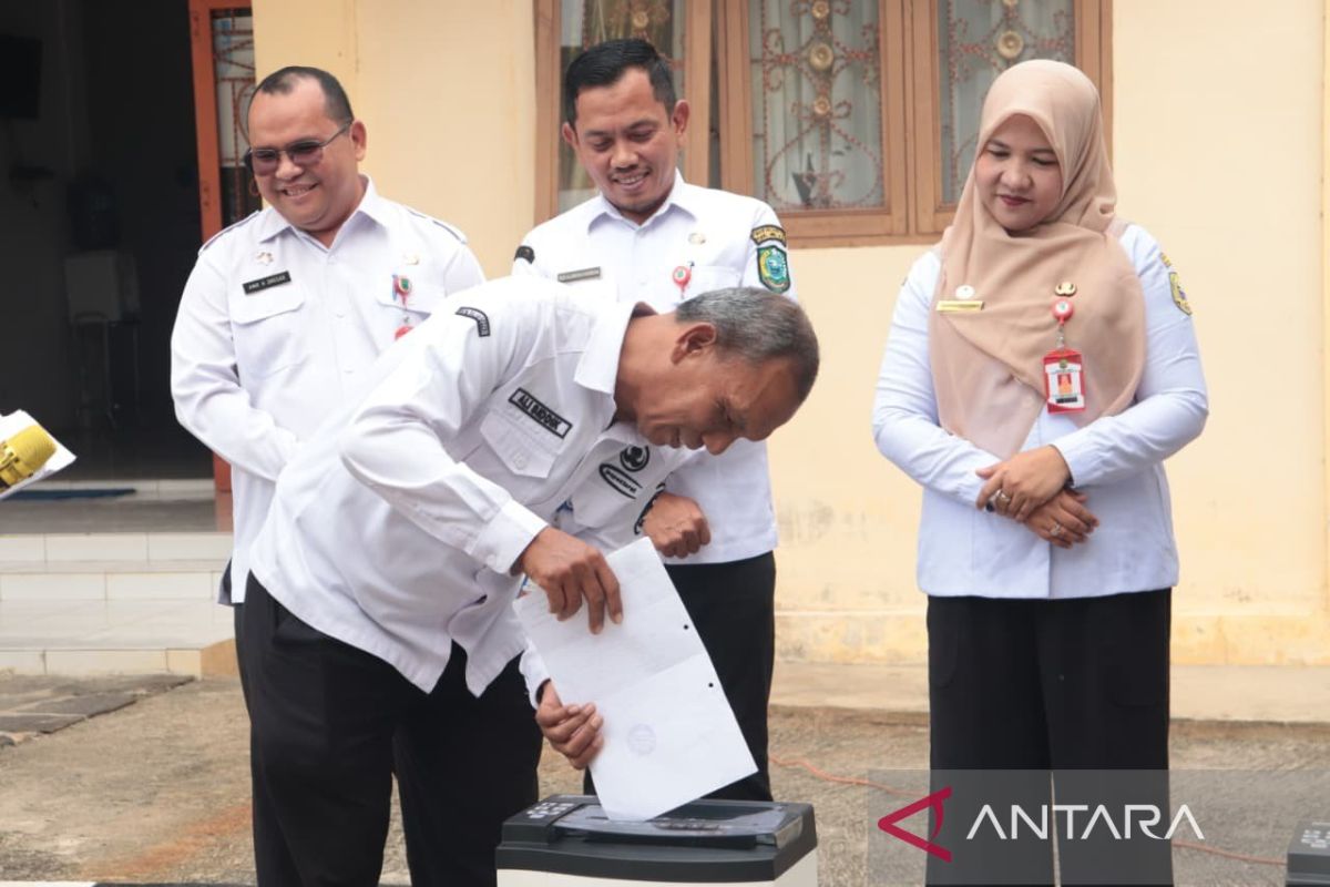 Pemkab Paluta Musnahkan 889 Arsip Tiga OPD, Dinas Perpustakaan Terbanyak 493 Berkas