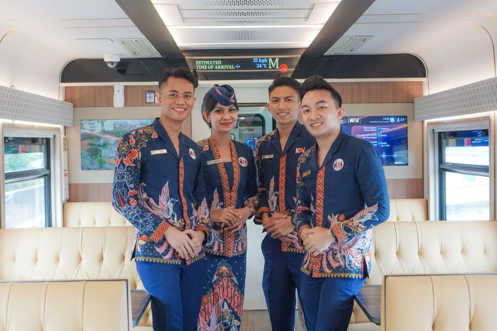 KAI Services Rekrutmen Pramugara-Pramugari untuk Lulusan SMA Sederajat