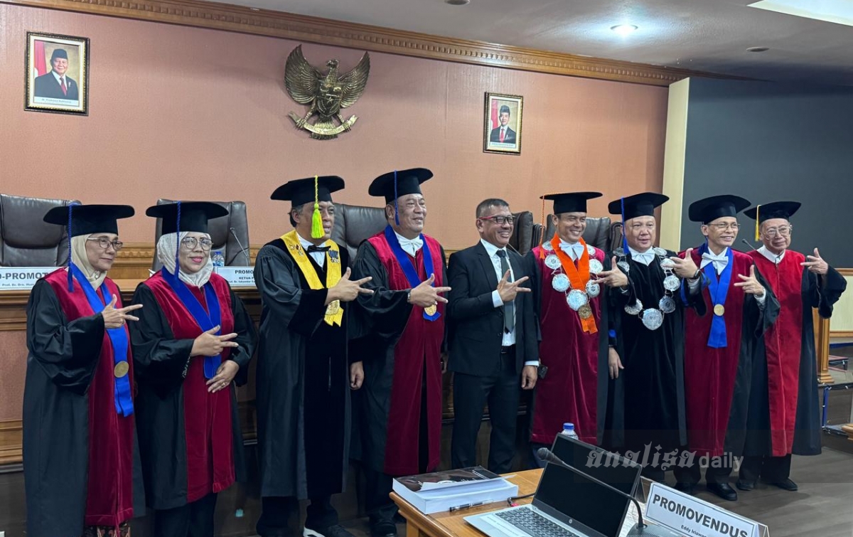 Jurnalis Senior Sumut Eddy Iriawan Raih Gelar Doktor Cumlaude, Temukan Model PRISM untuk Perbaiki Citra Polri