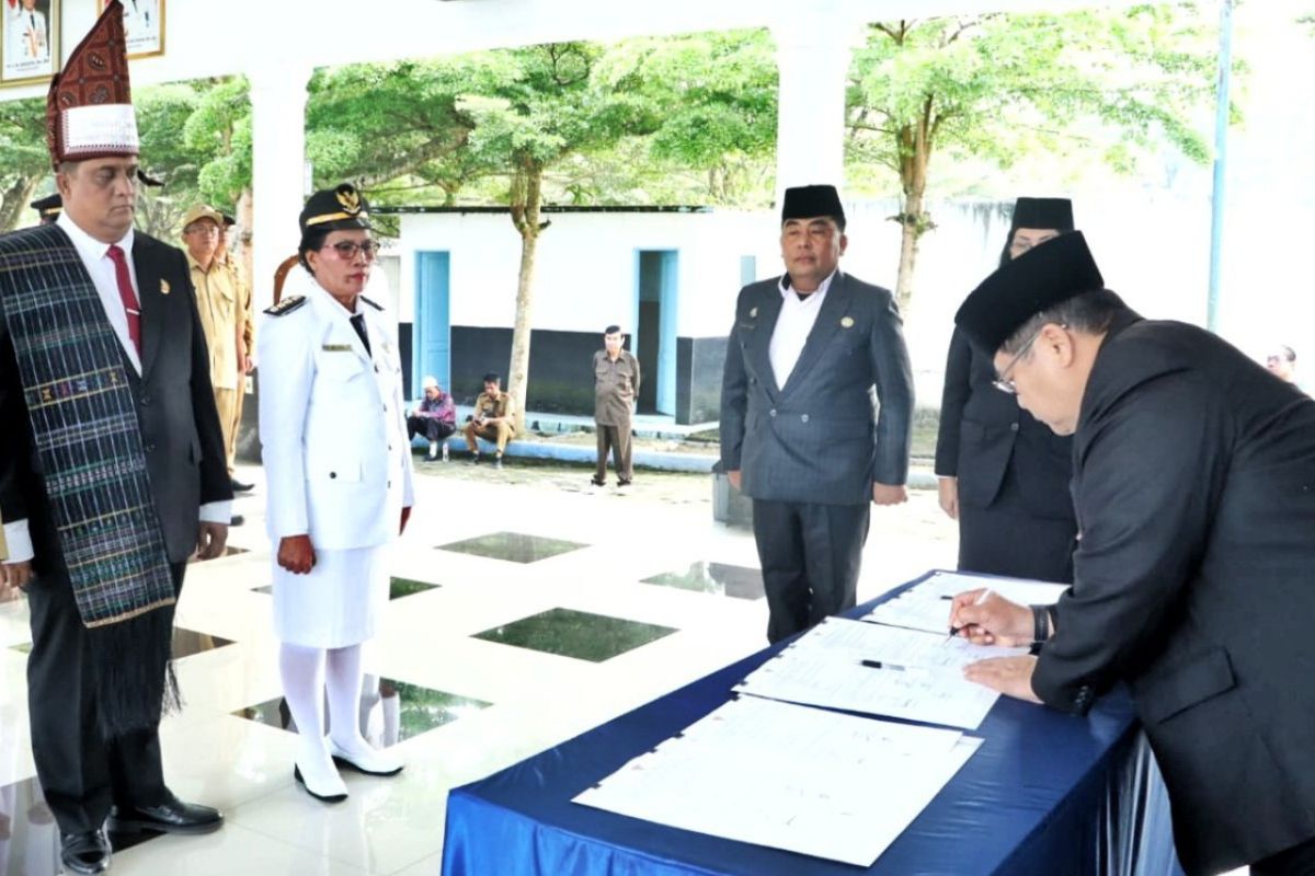 Pemkab Simalungun Lantik 45 Pejabat, Ueki Damanik Jabat Kadis Pendidikan