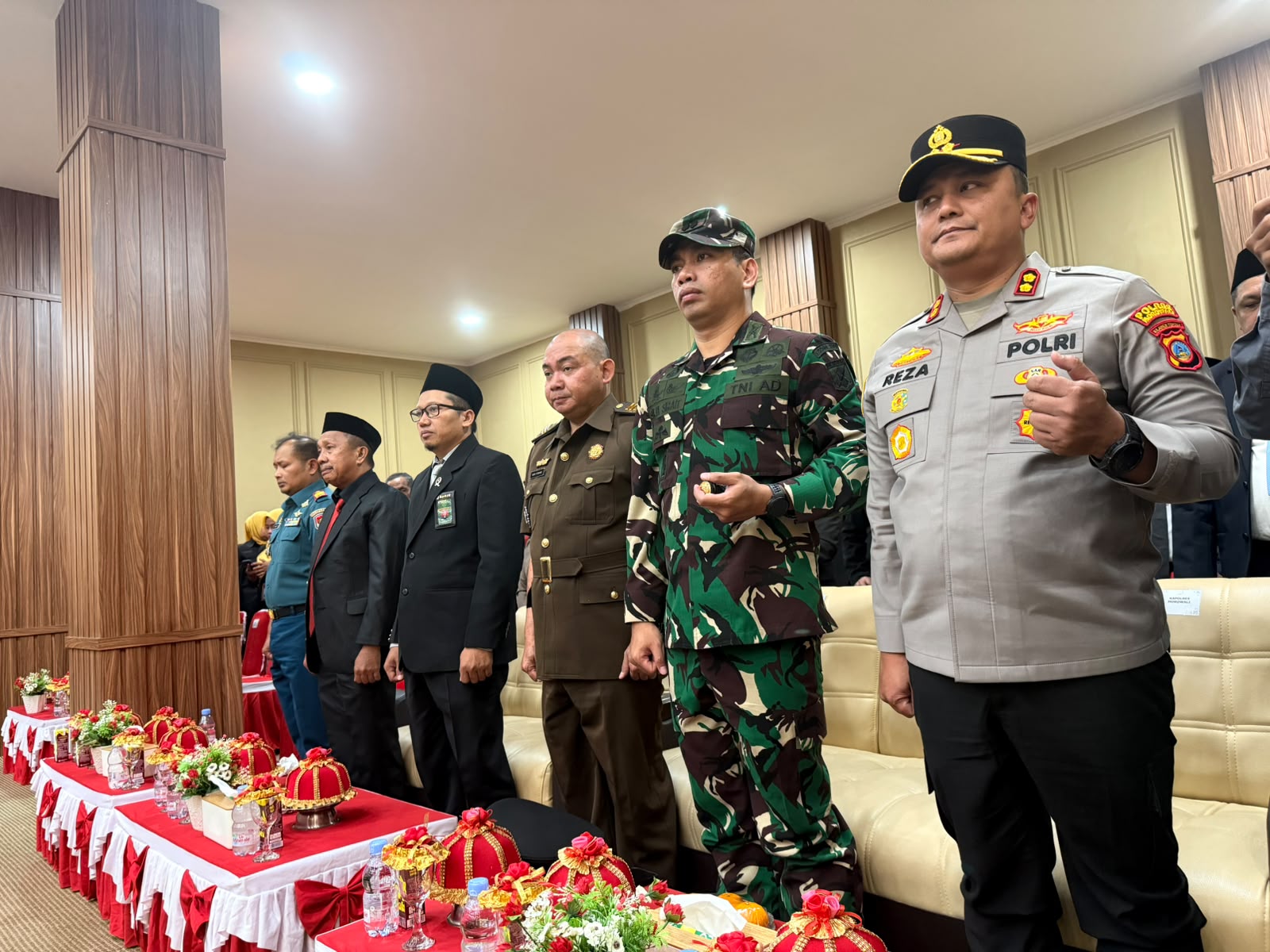 80 Personel Gabungan Amankan Pelantikan PAW DPRD Morowali, Kapolres Reza Khomeini Sebut Aksi Unras di Luar Gedung Kondusif
