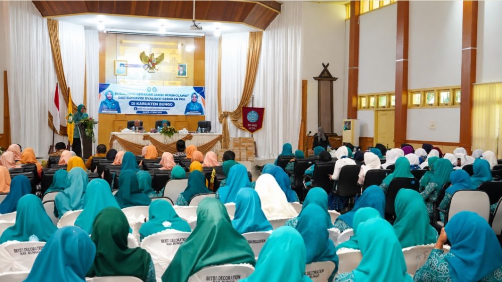 Bupati Bungo Dedy Putra Resmi Buka Sosialisasi Gerakan Jambi Bersholawat dan Evaluasi PKK