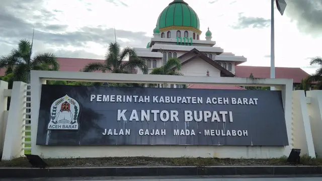 Bupati Aceh Barat Mutasi 13 Pejabat, Rotasi Kepala Dinas hingga Camat Johan Pahlawan
