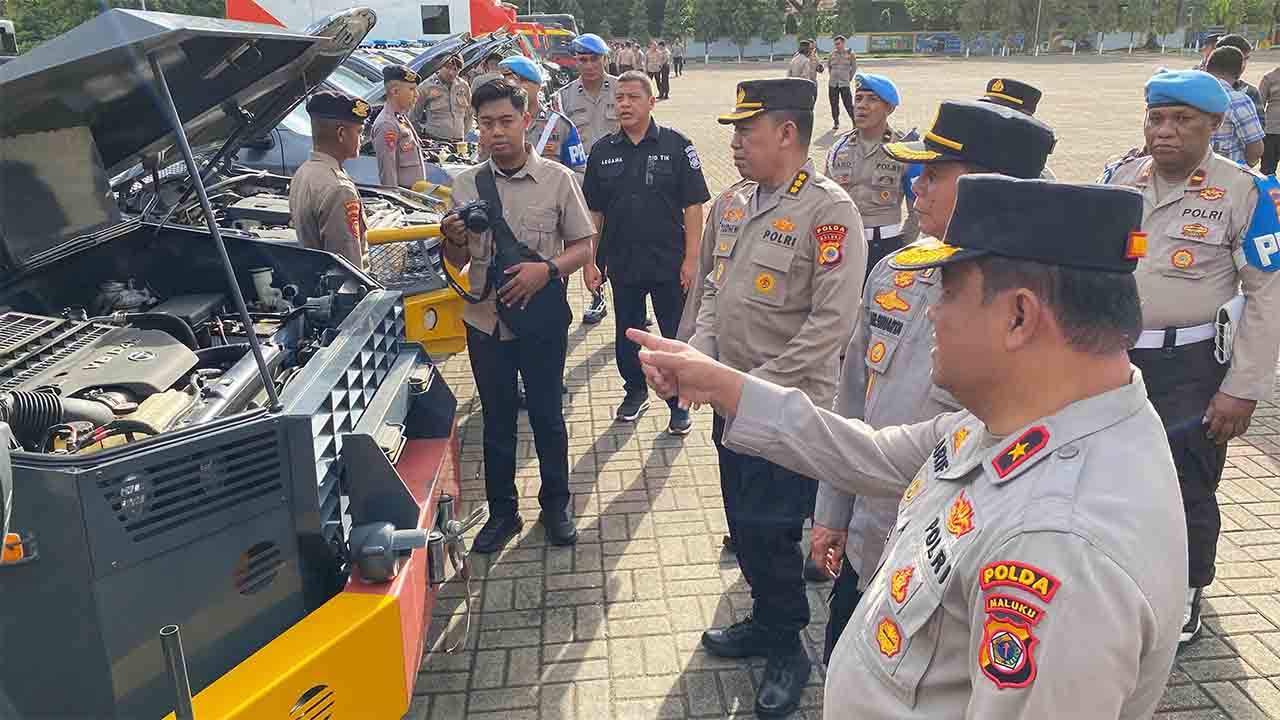 Wakapolda Maluku Periksa Ratusan Kendaraan Dinas di Ambon, Pastikan Kelayakan Operasional dan Administrasi
