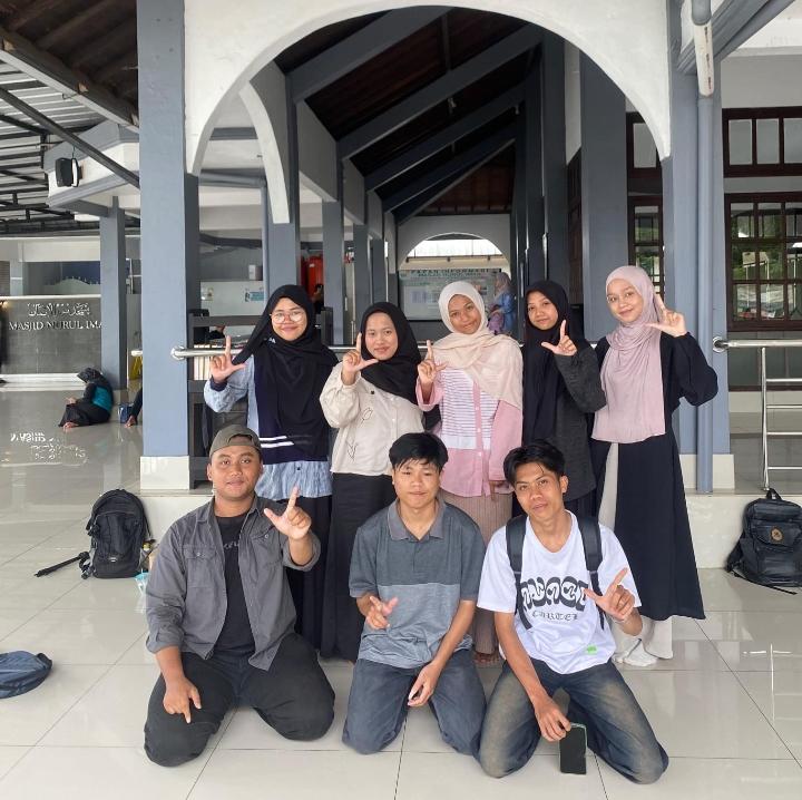 Rindu Buku di Tengah Gawai, Mahasiswa Unisa Kuningan Dirikan Komunitas Baca untuk Remaja