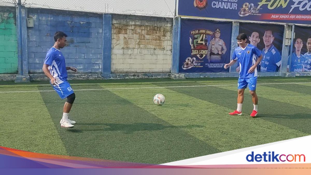 Bintang Persib Bandung Sapa Bobotoh Cianjur dalam Laga Hiburan Lawan Polres, Skor 9-7