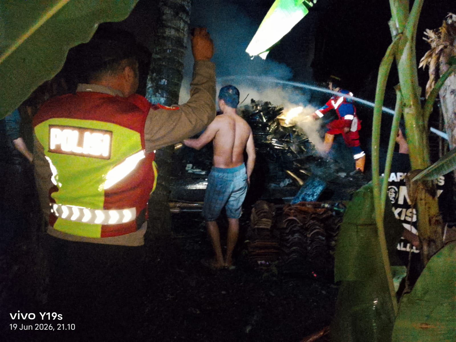 Dapur Rumah Warga Kuwarasan Ludes Terbakar Saat Pemilik Tinggal Masak Air di Pawon, Kerugian Capai Puluhan Juta