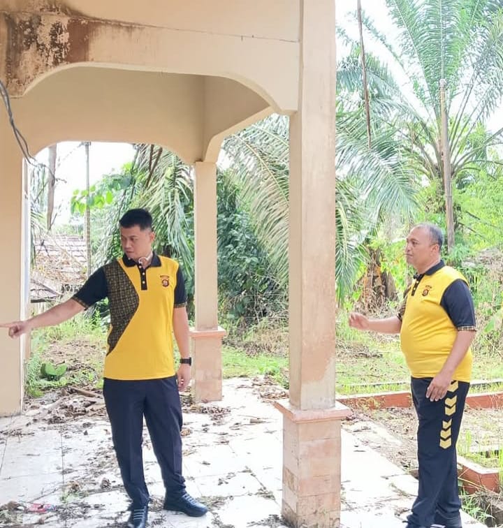 Polres Muaro Jambi Gelar Gotong Royong Serentak Bersihkan Markas, Rumah Dinas, dan Asrama