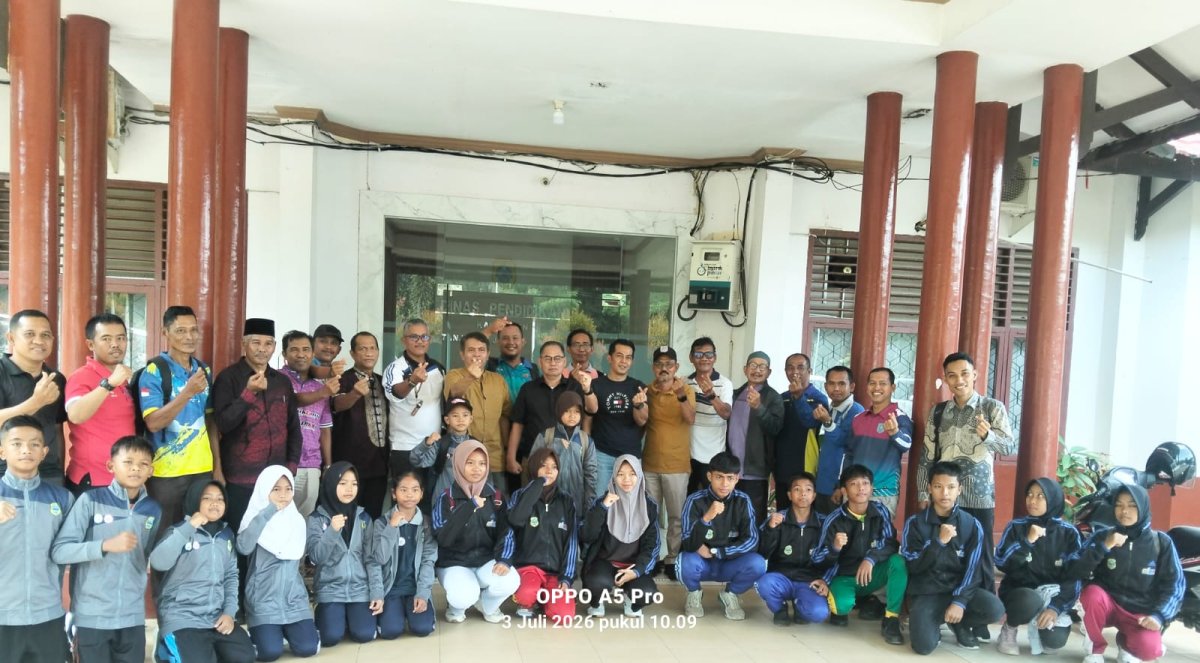 Target Dua Medali Emas O2SN, Kadisdik Tanjabtim Lepas 20 Atlet Pelajar ke Tingkat Provinsi Jambi