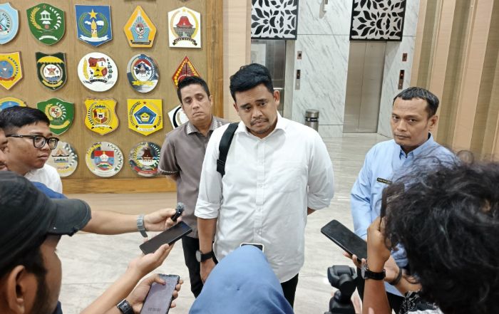 Gubernur Sumut Bobby Nasution Percepat Program Puskesmas Rawat Inap Usai Ibu Hamil di Tapsel Ditandu 30 Kilometer