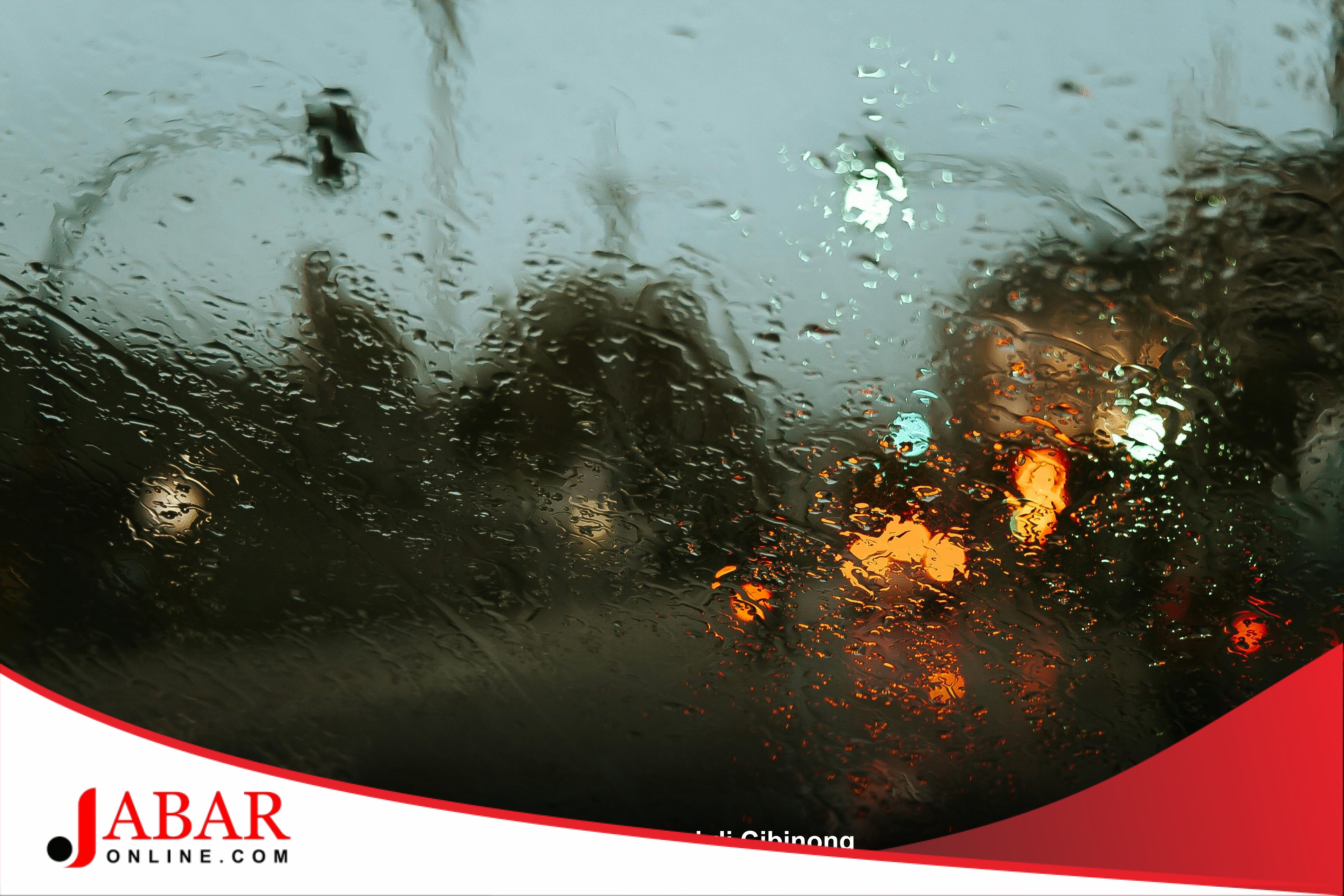 Suhu di Cibinong Tembus 33°C Hari Ini, BMKG Imbau Warga Bogor Hindari Aktivitas Luar Ruangan Pukul 11.00-15.00 WIB