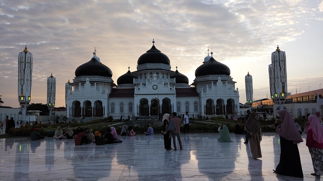 Masjid Raya Baiturrahman, Saksi Sejarah dan Ikon Wisata Religi Banda Aceh