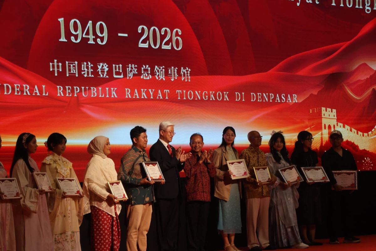 Gubernur Bali Wayan Koster Harapkan Investasi China di Energi Bersih, Bidik PLTS 1.500 MWp