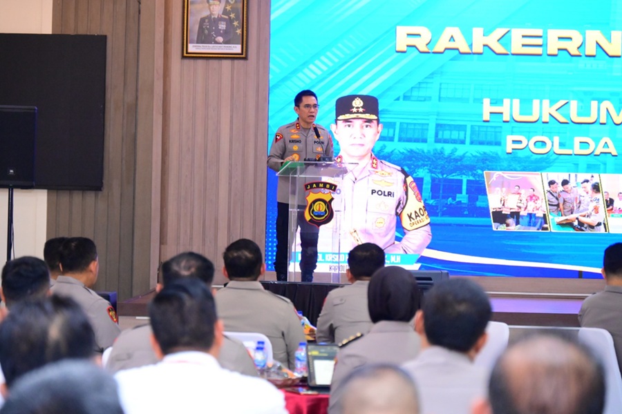 Kapolda Jambi Ingatkan Jajaran Soal Respons Cepat dan Komunikasi Digital di Rakernis Gabungan Bidkum-Bidhumas 2026
