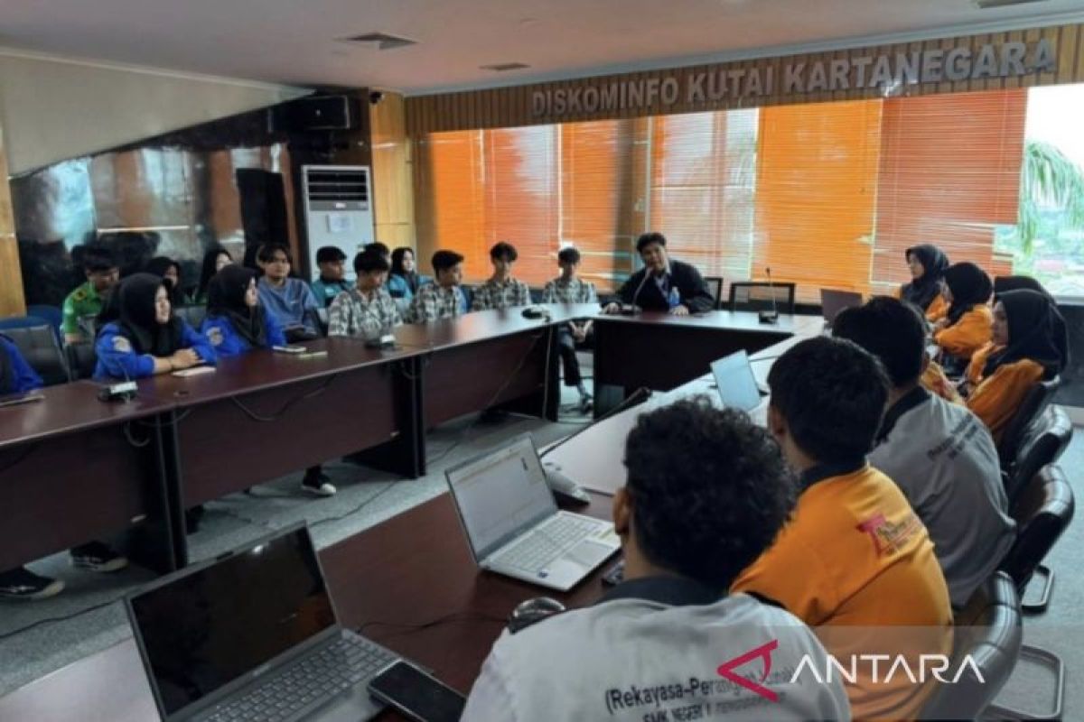 35 Siswa SMK di Kutai Kartanegara Dibekali Ilmu Produksi Konten Kreatif oleh Diskominfo