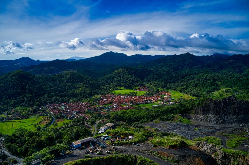 Bupati Bogor Pastikan Jalan Tambang Rumpin-Cigudeg Berlanjut 2026, Anggaran Rp100 Miliar untuk Ganti Rugi Lahan