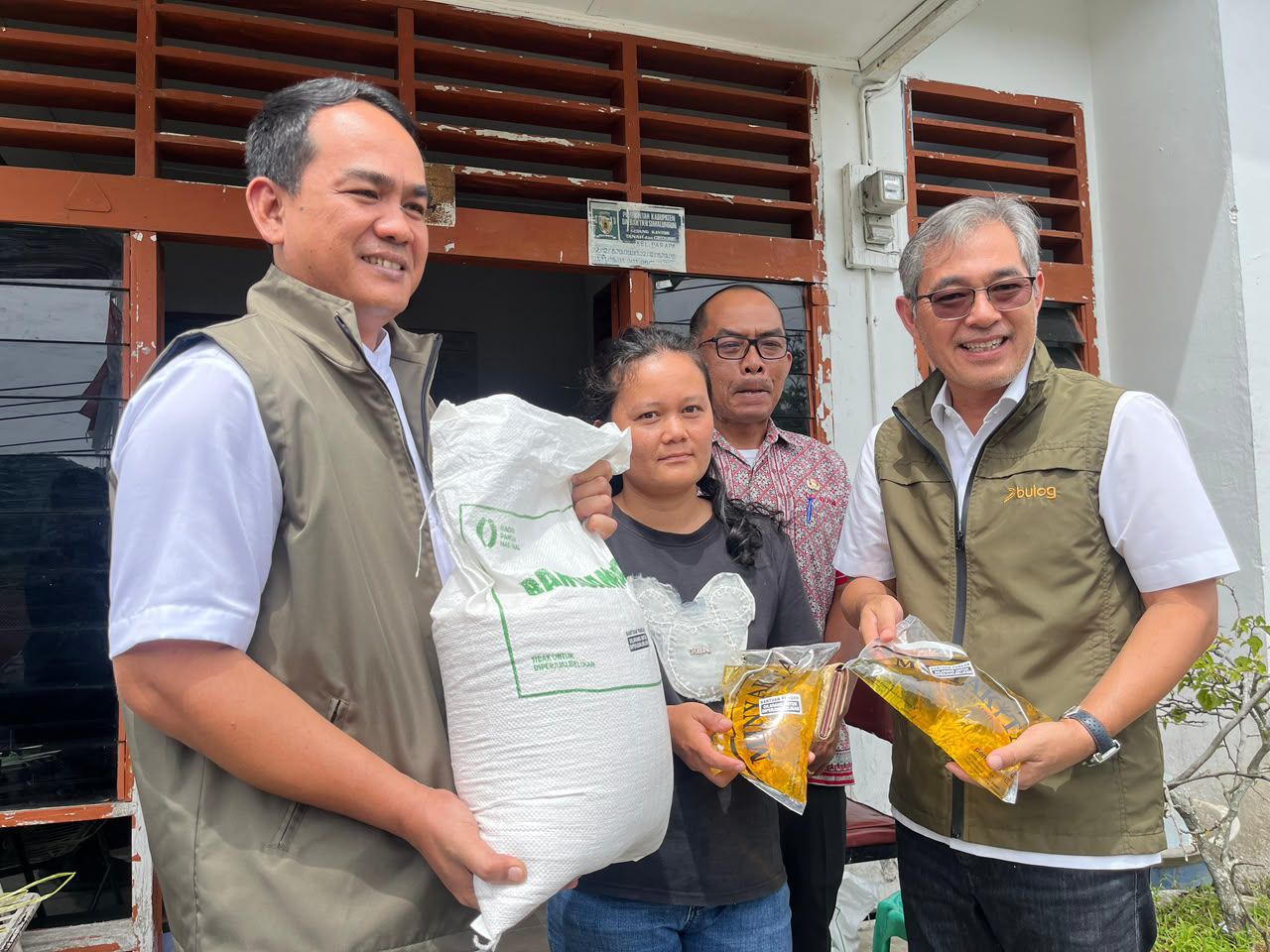 Direktur Keuangan Bulog Turun Langsung ke Gudang Medan, Pastikan Penyaluran Banpang untuk 1,7 Juta KK di Sumut Tepat Waktu