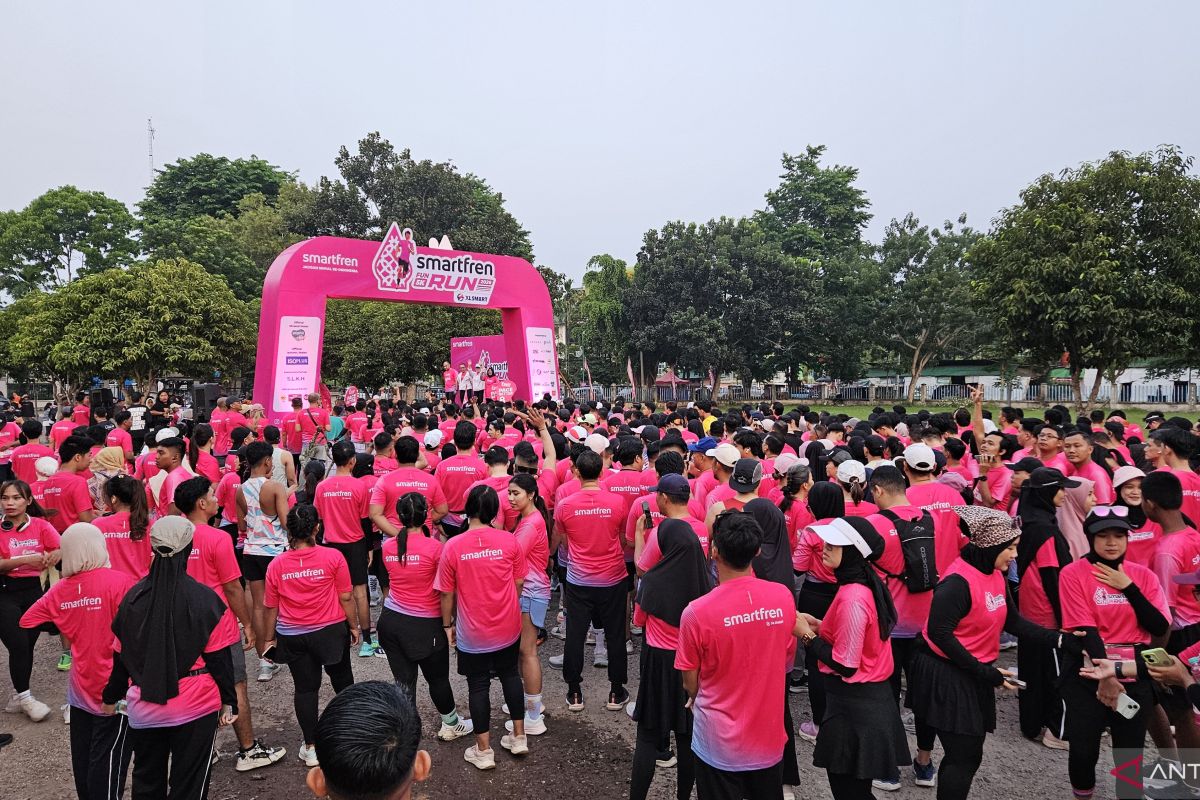 Ribuan Pelari Padati Pusat Kota Jambi di Smartfren Run 5K, Warga Diajak Hidup Sehat dan Melek Digital