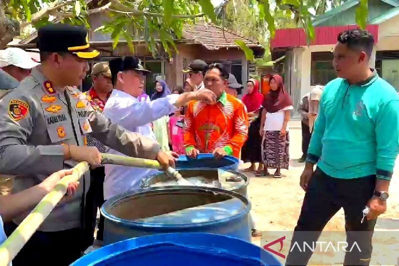 Pemuda Tani Kotim Kerahkan 5 Armada Pikap Salurkan Air Bersih ke 4 Kecamatan Terdampak Kemarau