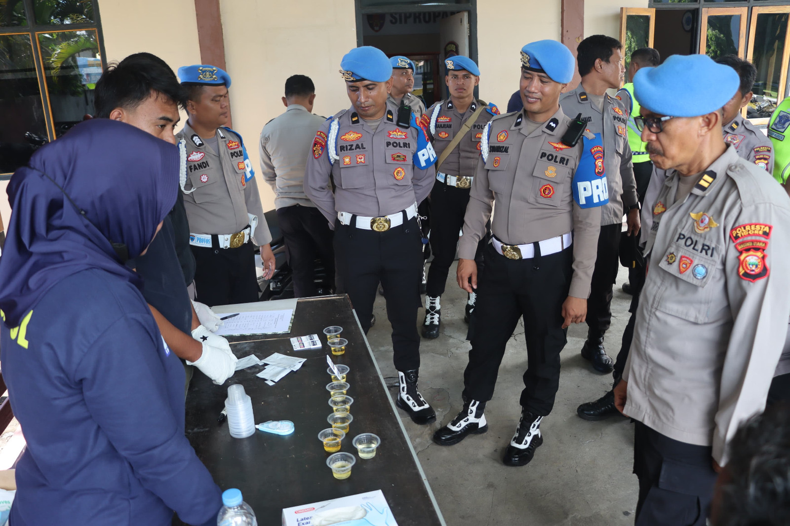 Bid Propam Polda Malut Periksa Disiplin Personel Polresta Tidore, dari SIM hingga Kartu BPJS