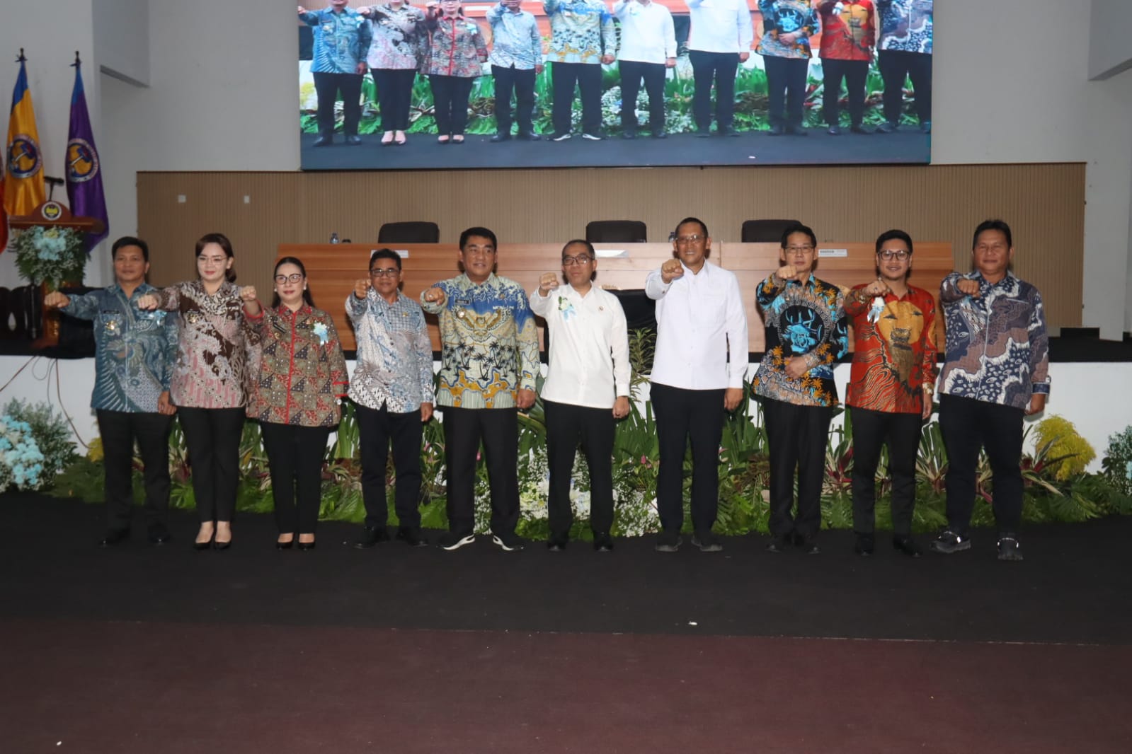 Wawali Tomohon Sendy Rumajar Hadiri Peluncuran Fakultas Kedokteran UNIMA, Menristek Serahkan SK Pendirian