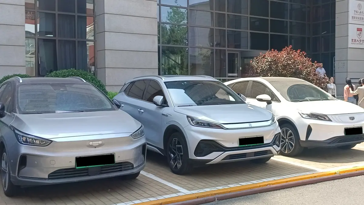 5 Fakta Dominasi Mobil Listrik di Beijing, dari Jalan Raya hingga Kampus Universitas
