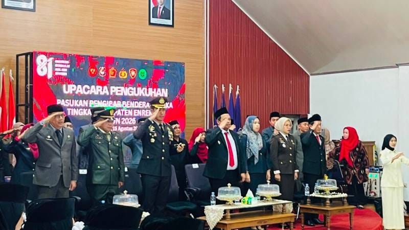 Kapolres Enrekang AKBP Ketut Yoga Saputra Hadiri Pengukuhan Paskibraka di Pendopo Kabupaten