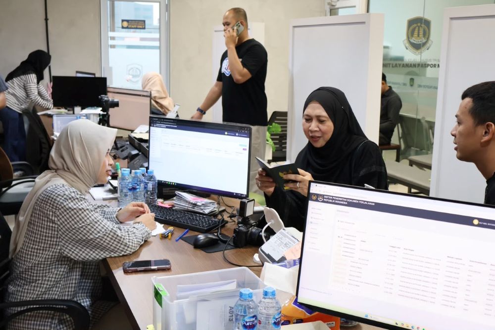 Imigrasi Batam Layani 72 Pemohon Paspor di Akhir Pekan, 33 Orang Manfaatkan Jalur Walk-In