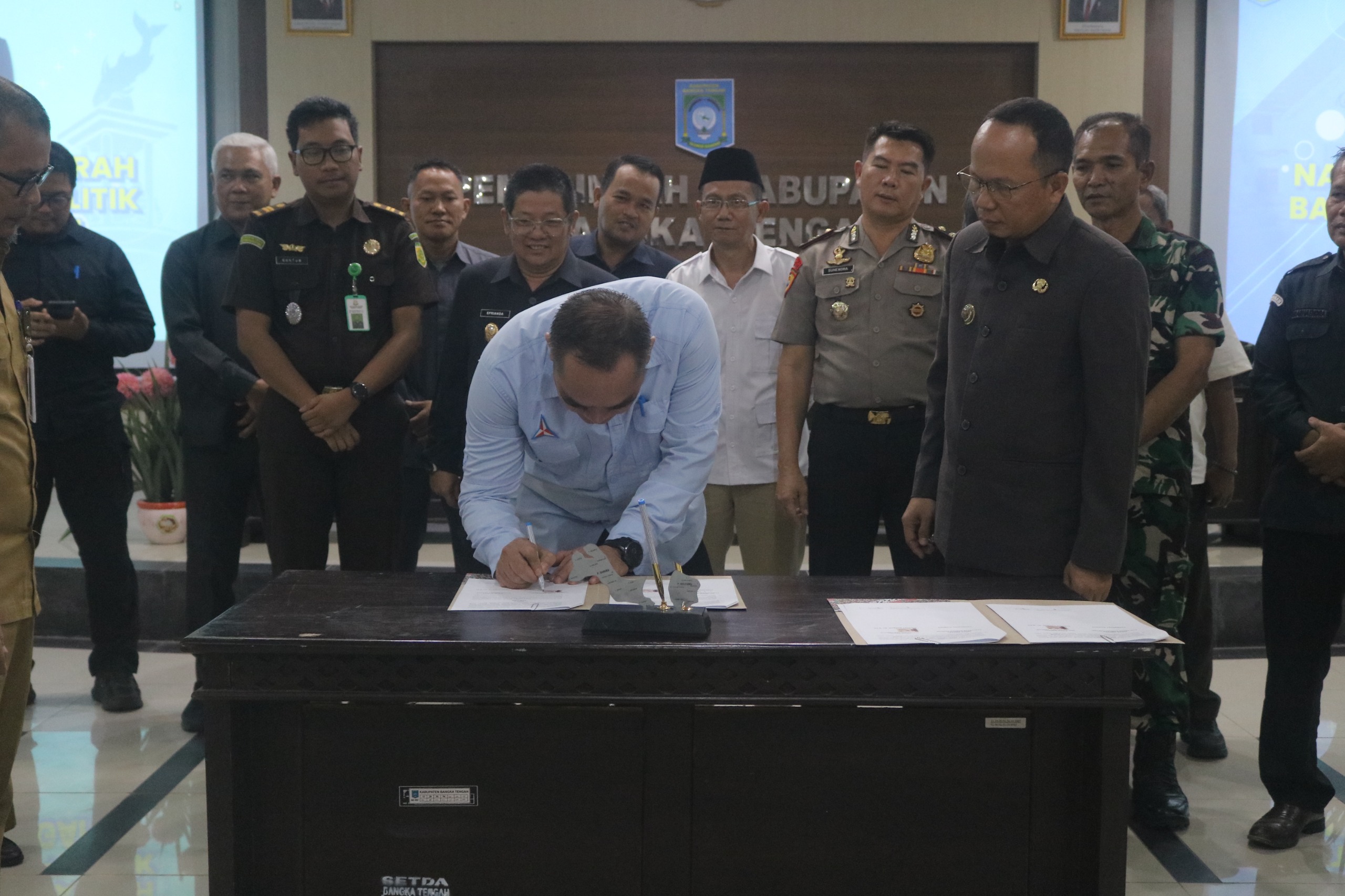 Pemkab Bangka Tengah Teken NPHD Hibah Parpol 2026 Senilai Rp 1,7 Miliar, Ini Alokasi untuk 9 Partai