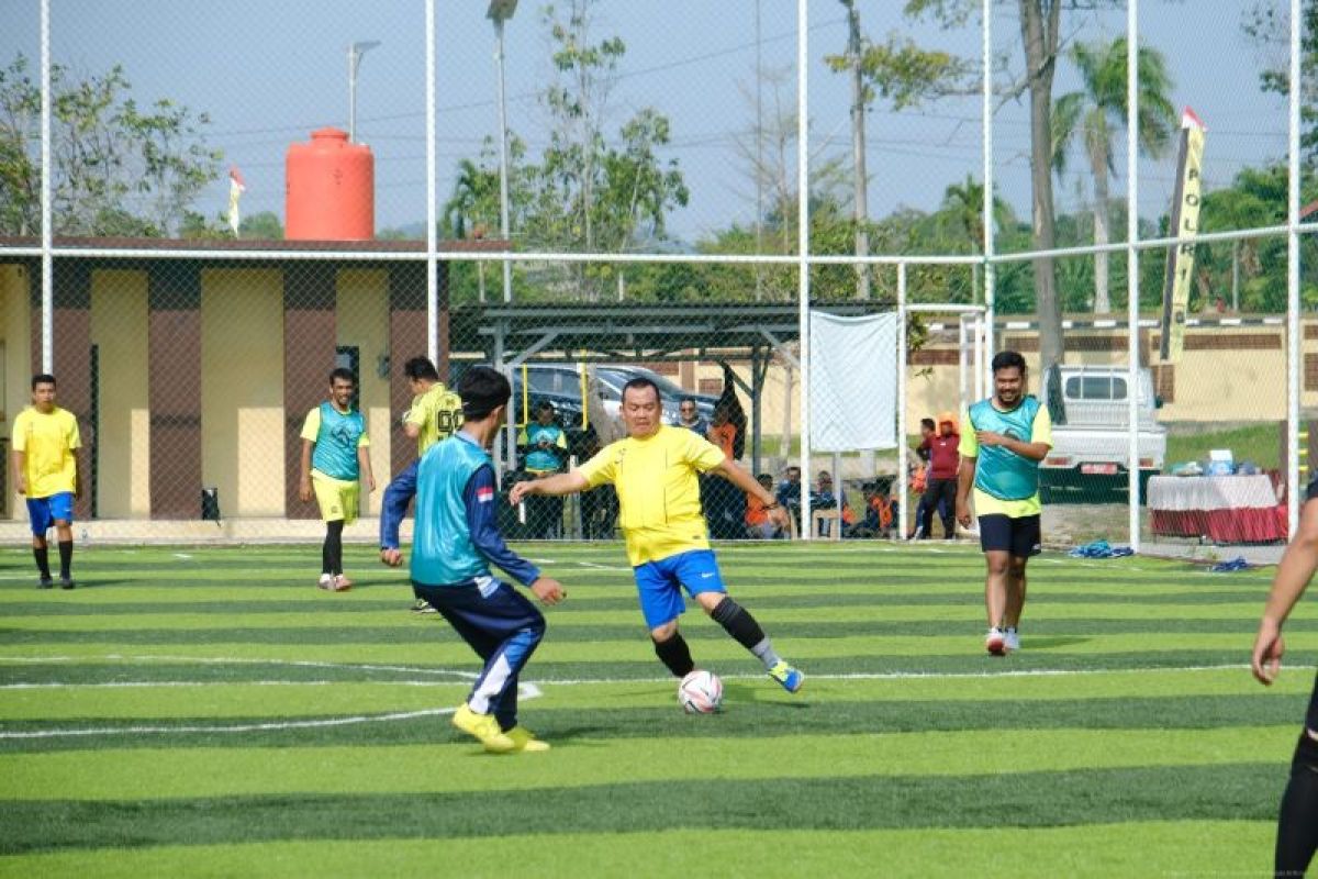 Kanwil Kemenkum Bangka Belitung Gelar Turnamen Mini Soccer di Bhaypark Polda, Tim TUM Kunci Gelar Juara