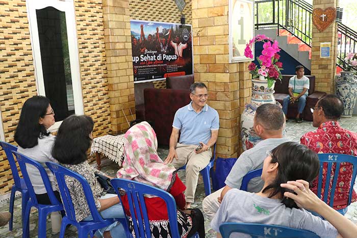 Opa Anton dari Ruteng Ajak Warga Jayapura Hidup Sehat dengan Cara Sederhana, Mulai dari Pola Makan hingga Kendalikan Emosi