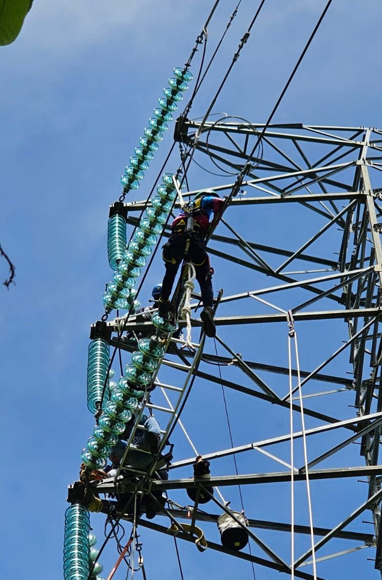 Gangguan Mesin Pembangkit di Ambon, PLN Terjunkan Seluruh Personel untuk Normalkan Listrik Bertahap