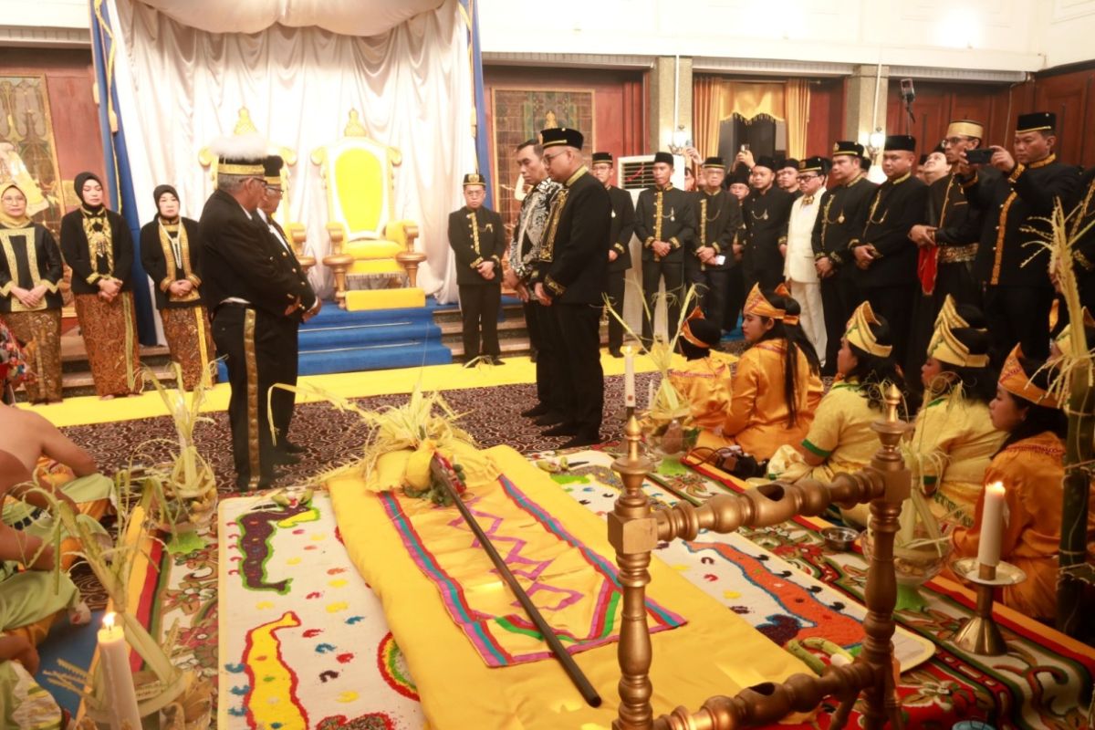 Festival Adat Erau 2026 di Tenggarong Resmi Dibuka, Kemenpar Sebut Budaya Kunci Daya Tarik Wisata Kaltim
