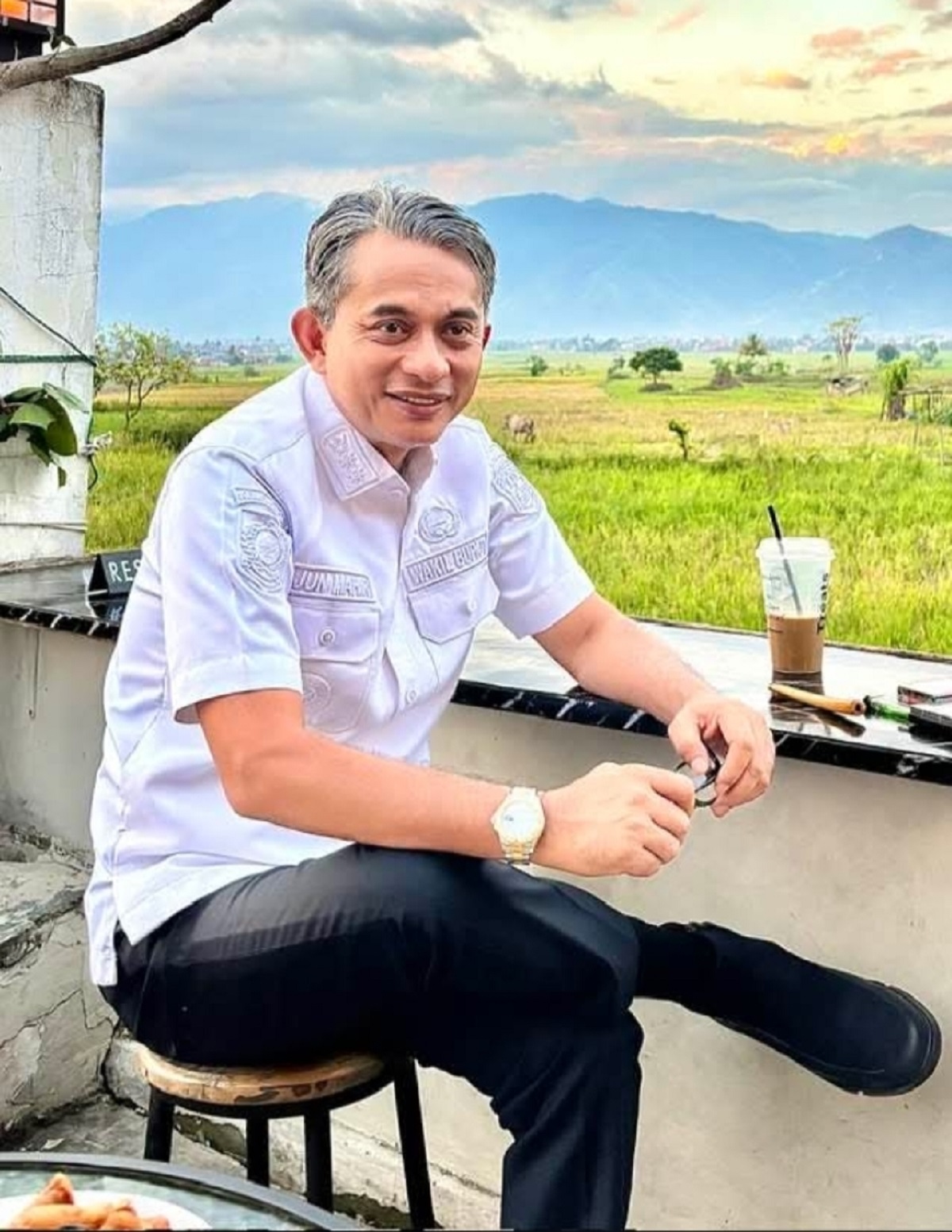 Wakil Bupati Muaro Jambi Junaidi Mahir Resmi Kantongi KTA Demokrat, Siap Perkuat Partai di Pilkada 2024