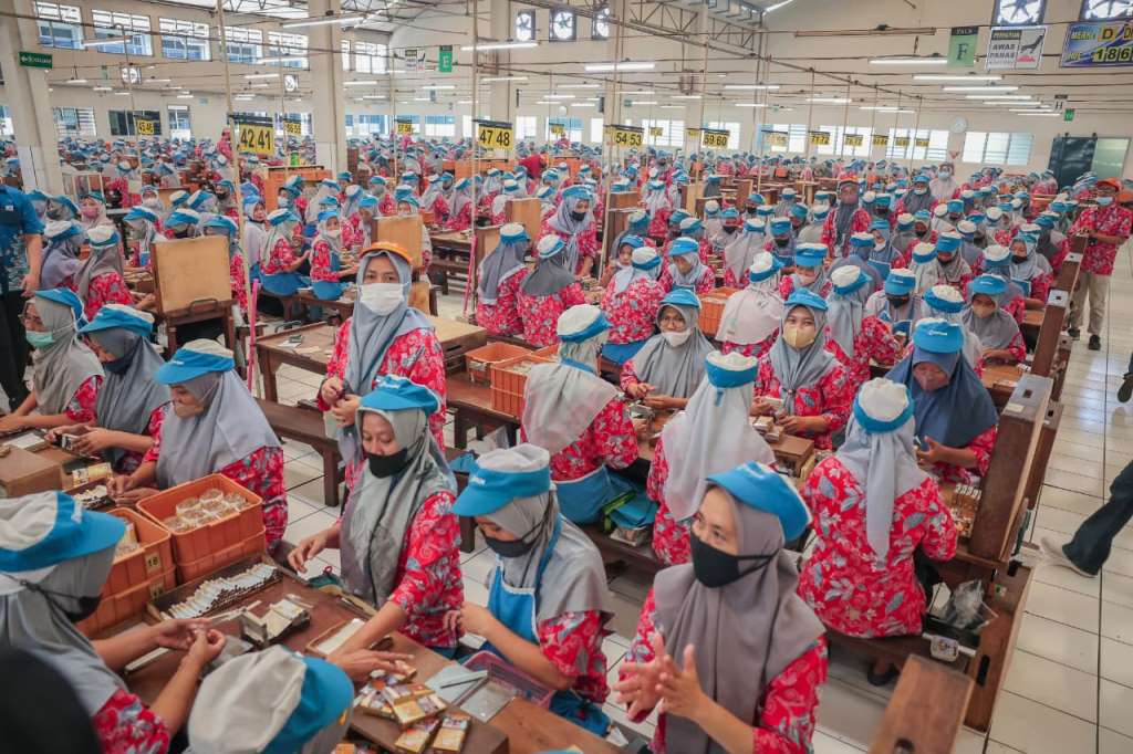 Gubernur Jateng Percepat BLT DBHCHT 2026, 85.000 Pekerja Tembakau di 663 Desa Terima Rp 600 Ribu